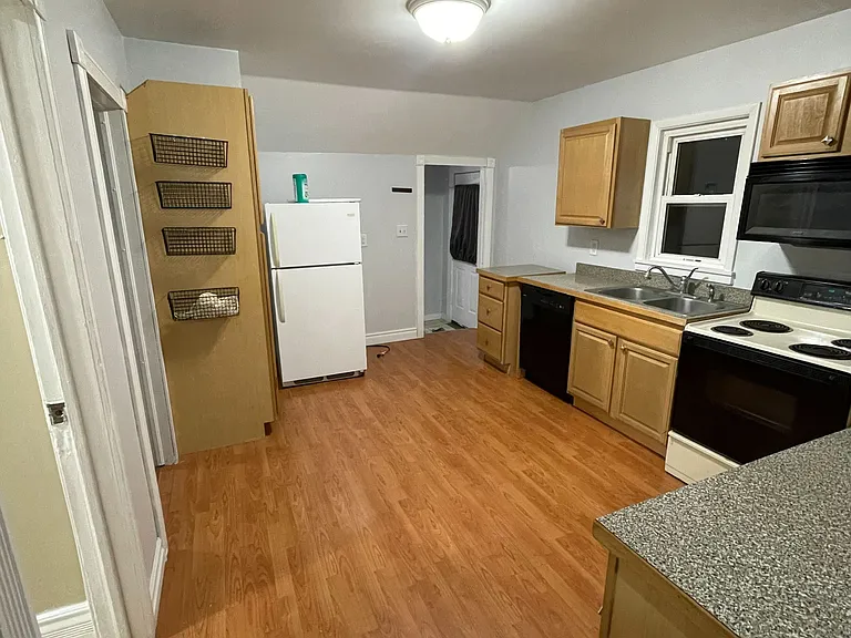 581 E Goundry St #2 — Photo 3
