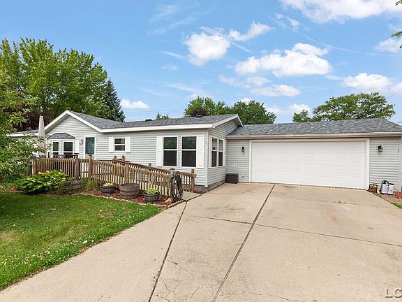 2nd image of 3207 Erie Shore Dr