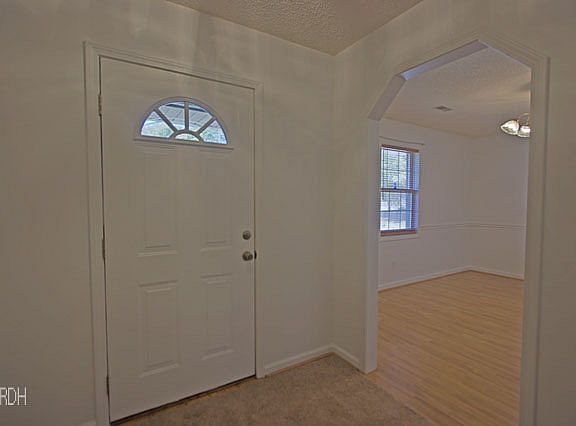 2nd image of 1385 Kentwood Dr