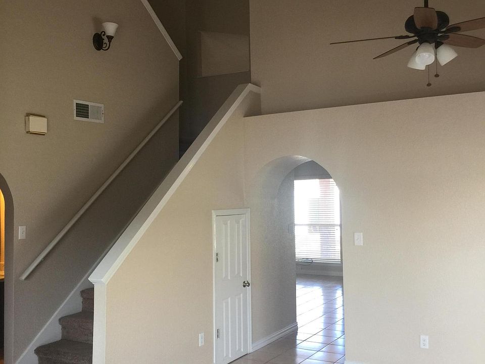 1st image of 7133 Tierra Roja St
