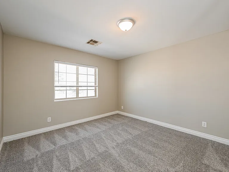 1071 Willjay Ln — Photo 12