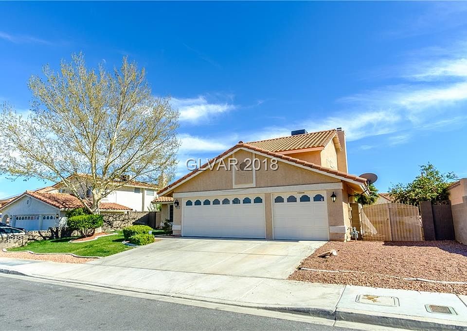 1st image of 520 Ampere Ln