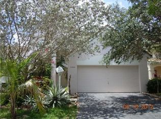 3954 Jasmine Ln, Coral Springs, FL 33065