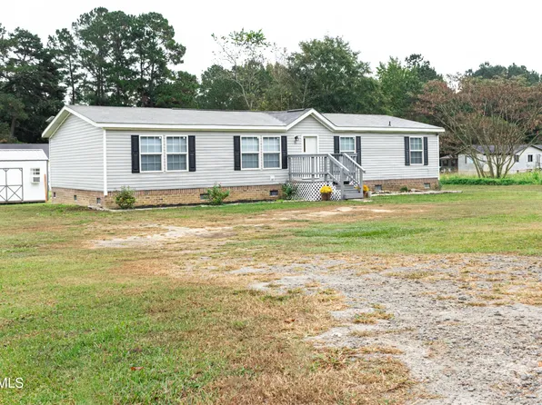 71 White Plains Church Road, Clarkton, NC 28433