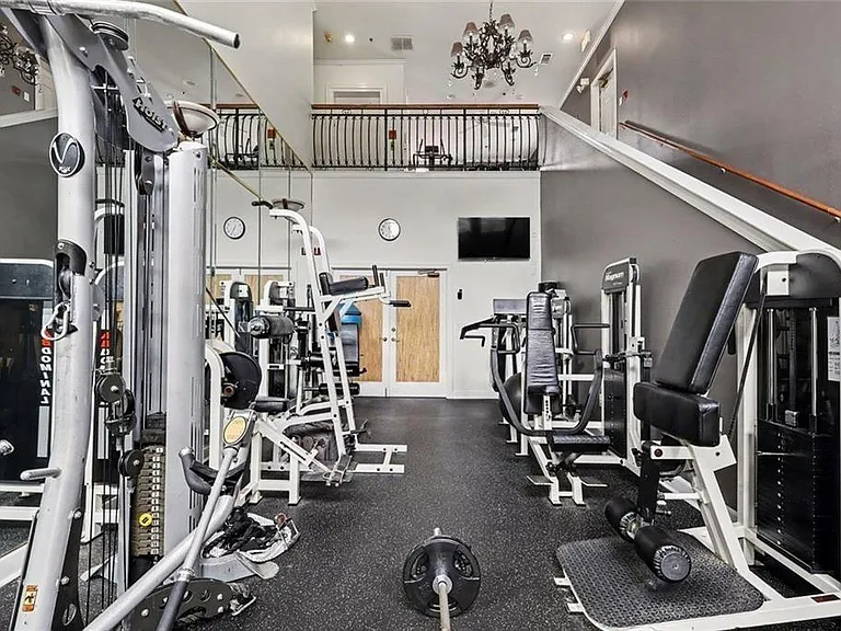3777 Peachtree Rd NE #1105 — Photo 27