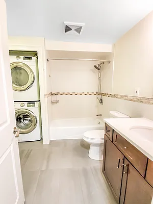 Rented by Amicourt LLC | media 14