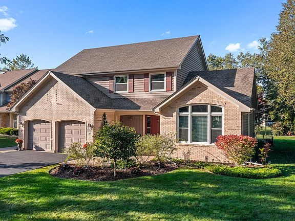 2nd image of 1158 Charter Oaks Dr
