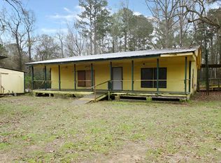 302 County Road 4891, Etoile, TX 75944