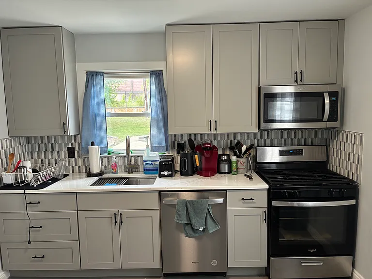 120 S Manitou Ave — Photo 15
