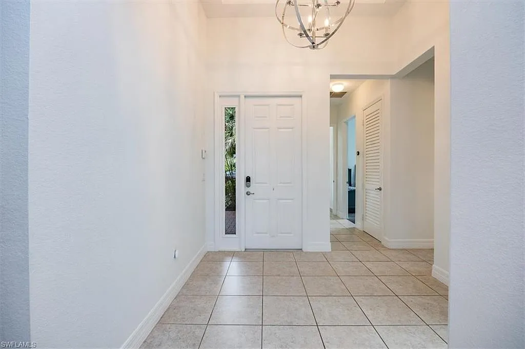 3 bed, 2.0 bath, 1868 sqft, $4,500 — Photo 3