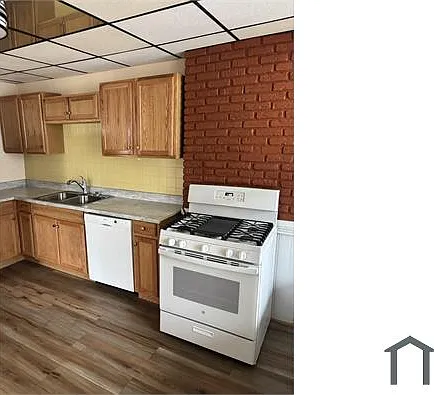 4 bed, 1200 sqft, $2,400 — Photo 2