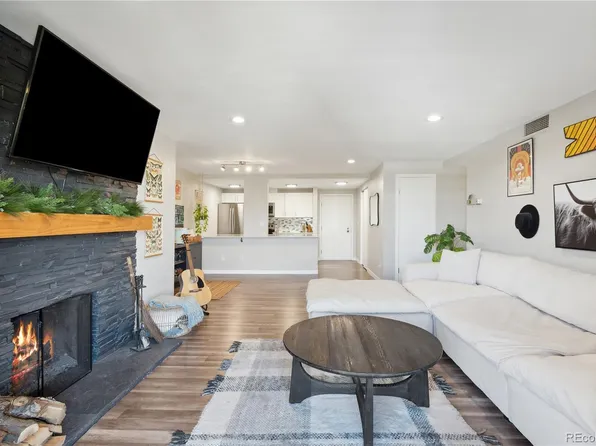800 Pearl Street #903, Denver, CO 80203