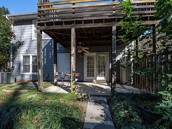 4th image of 6220 Fountainhead Dr #B