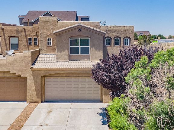 3rd image of 6409 Los Pueblos Pl NW