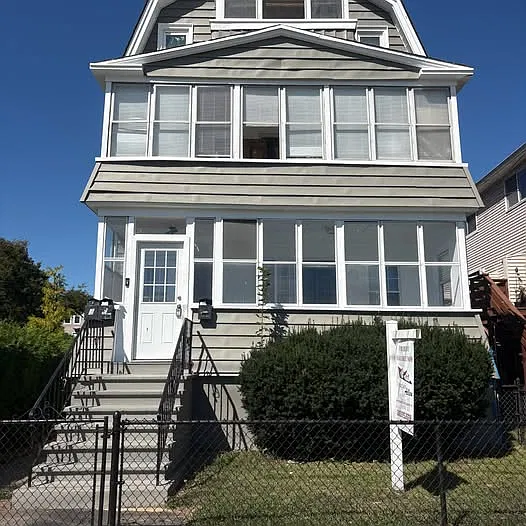 2 bed, 1100 sqft, $2,075 — Photo 1