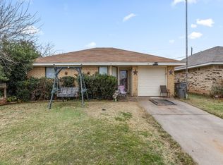 1213 Oakhurst Dr, Wichita Falls, TX 76302