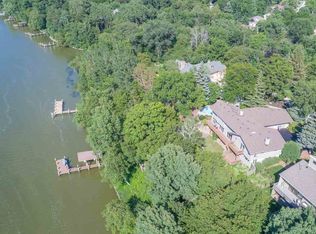 921 Cambridge Ct, Appleton, WI 54915