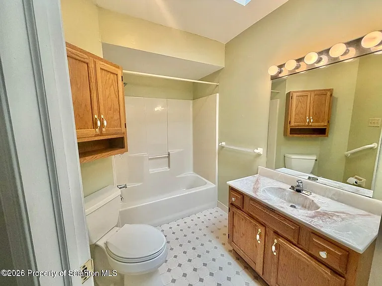 37 Flood Dr — Photo 21