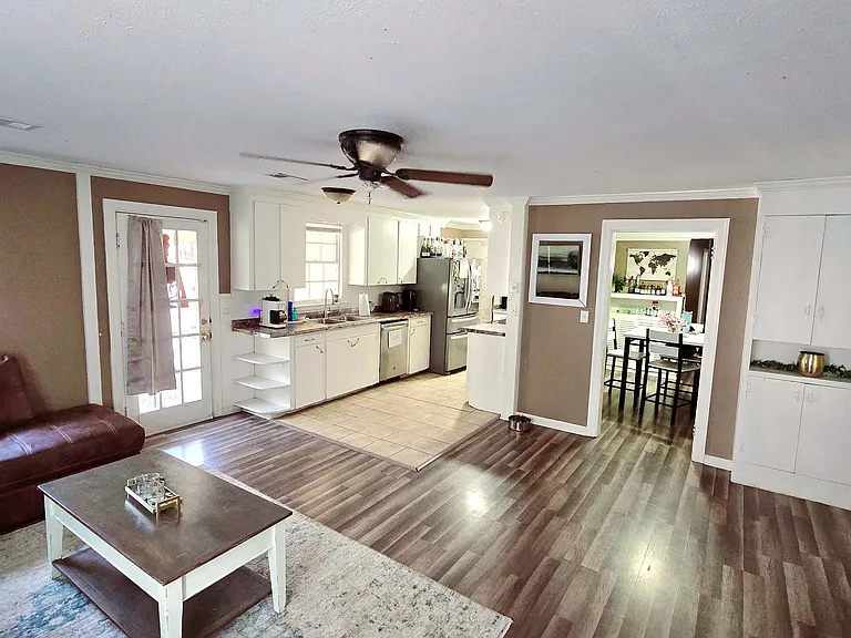 Living-Kitchen
