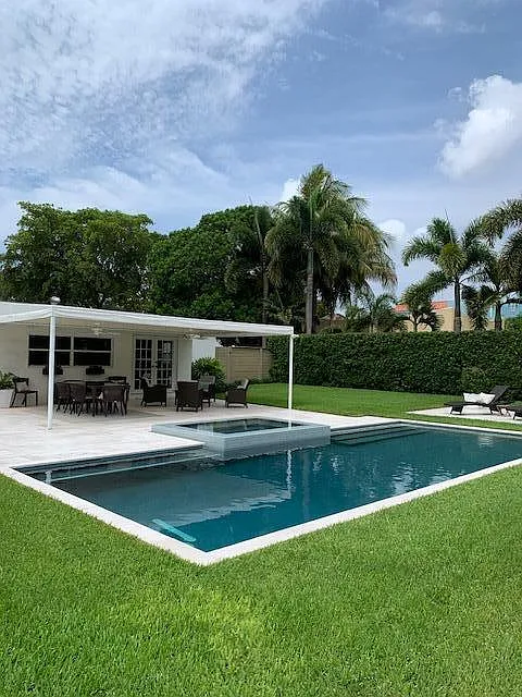 3 bed, 2.5 bath, 1502 sqft, $6,000 — Photo 4