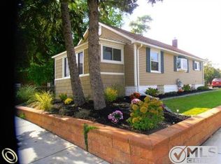 204 McCarthy St, Howell, MI 48843