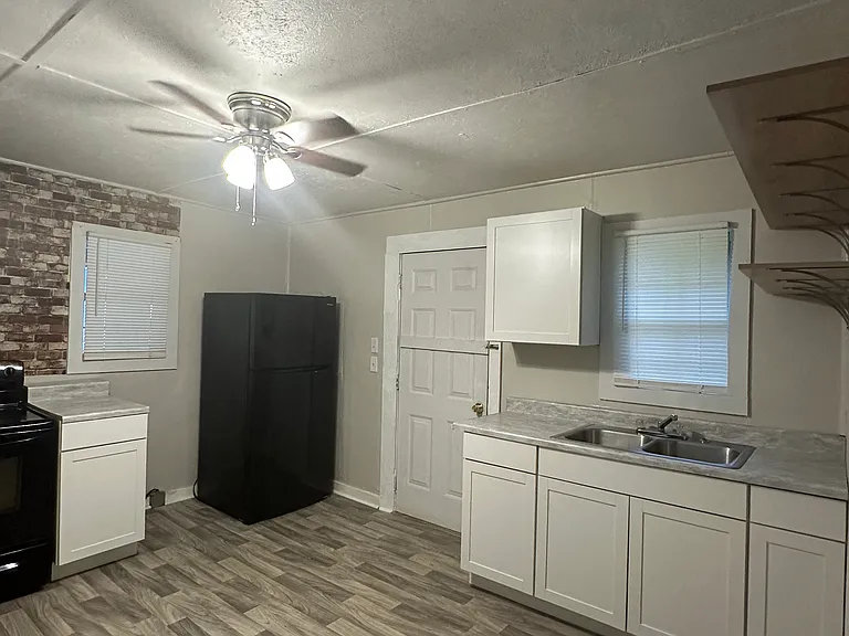 122 Wilson Foster Rd — Photo 4