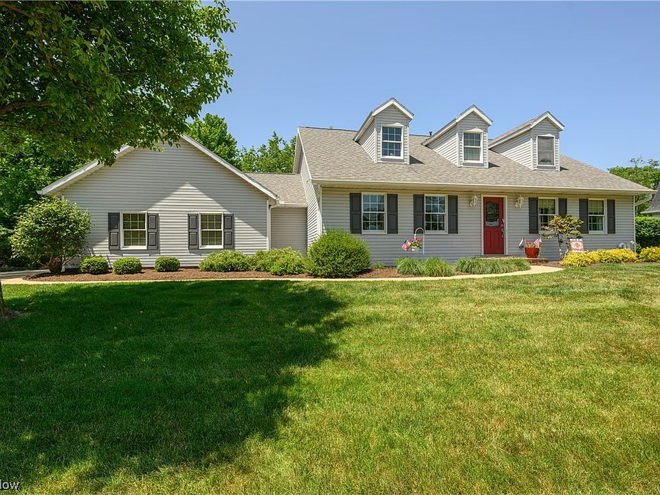 1st image of 377 Hillcrest Dr NE