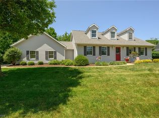 377 Hillcrest Dr NE, New Philadelphia, OH 44663
