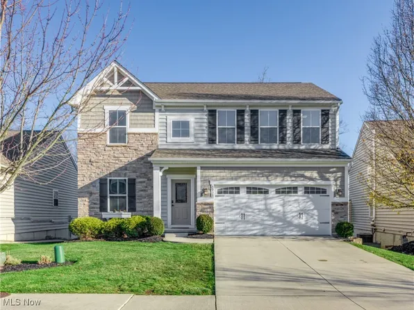 5031 Lake Forest Dr, Peninsula, OH 44264