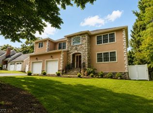 19 Westover Rd, Verona, NJ 07044