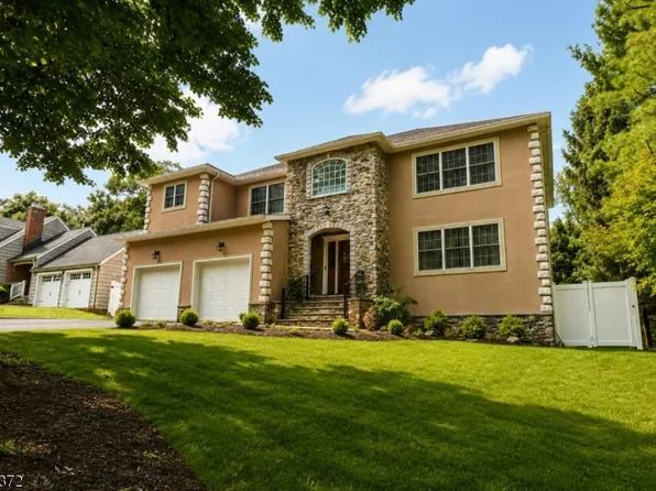 19 Westover Rd, Verona Twp., NJ 07044