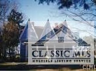 1045 Crawford Long St, Danielsville, GA 30633