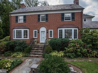 3212 Thornapple St, Chevy Chase, MD 20815