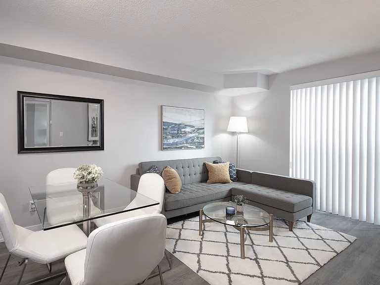 5191 Dundas St W — Photo 3