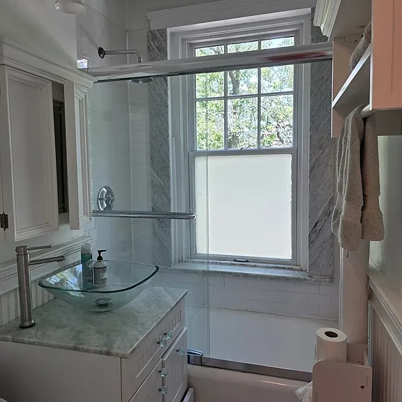 122 Riverway #10 — Photo 10