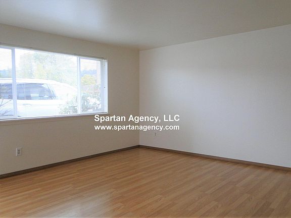 4th image of 15713 63rd Street Ct E APT A