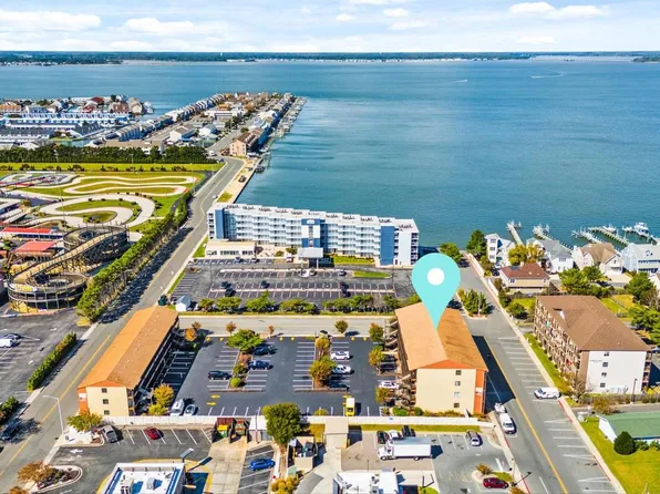 203 33rd St Unit 304, Ocean City, MD 21842