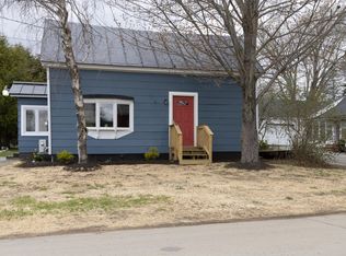 15 Maple St, Fairfield, ME 04937