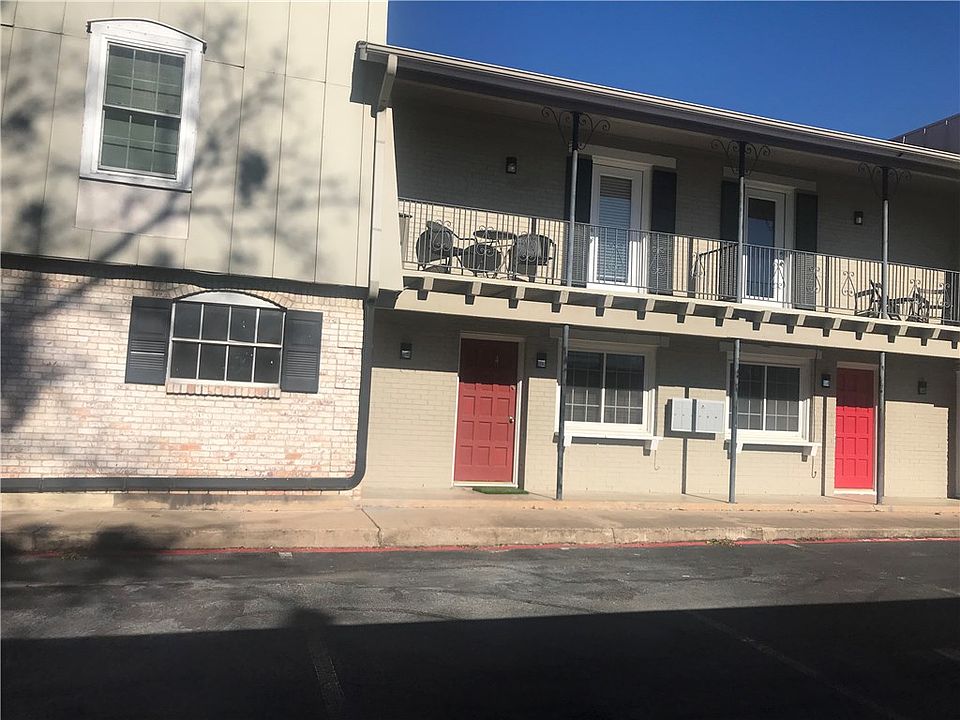1st image of 7914 Mullen Dr APT 4