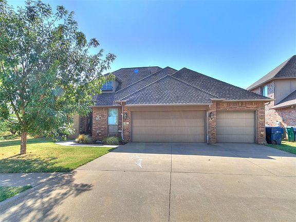 3rd image of 13305 Ambleside Dr