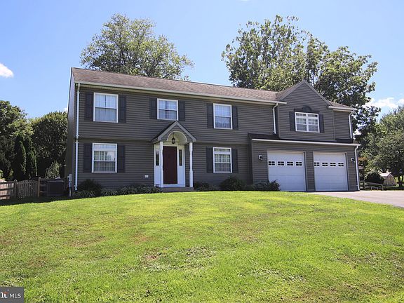 4th image of 7025 Willow Tree Dr S