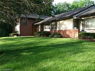 2nd image of 255 Oak Knoll Dr