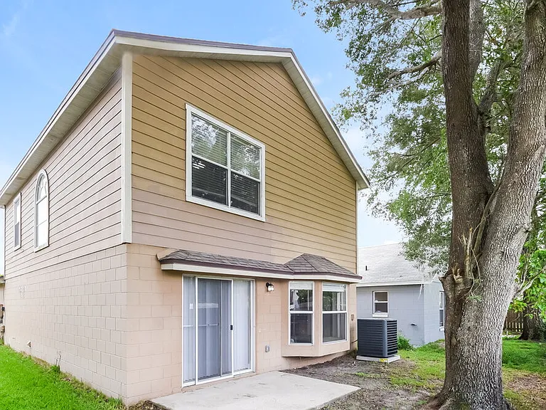 1060 Martin Blvd — Photo 17