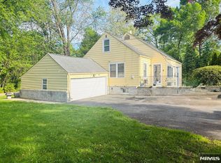 177 Forest Ave, Paramus, NJ 07652