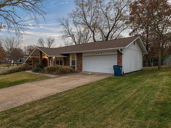 2nd image of 4830 Parkton Pl