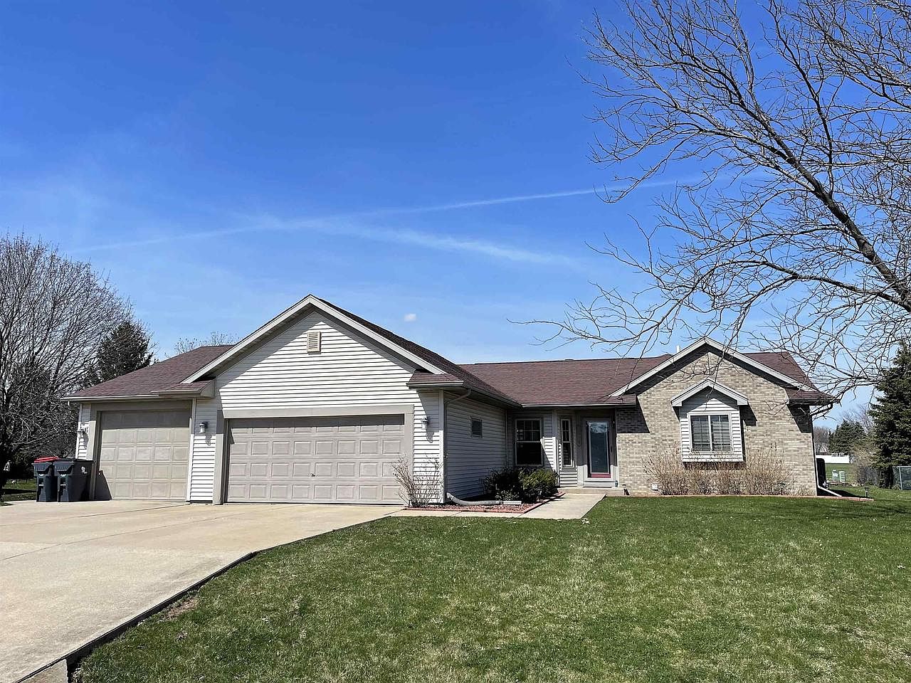 1615 Zick DRIVE, Beloit, WI 53511 Zillow