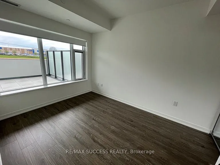 2485 Eglinton Ave W #323 — Photo 9