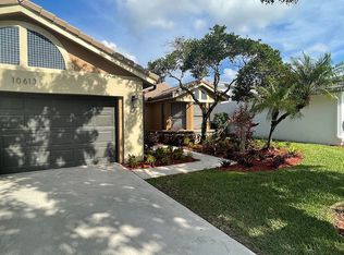 10613 Santa Laguna Dr, Boca Raton, FL 33428