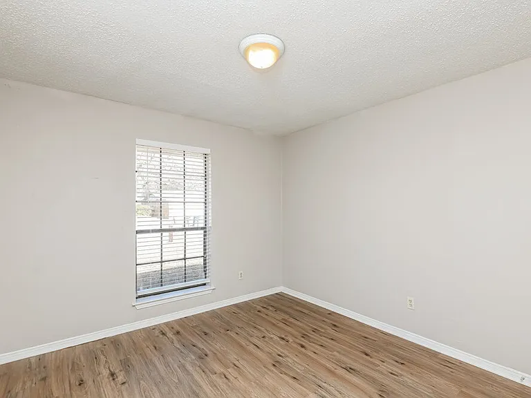7528 Beckwood Dr — Photo 13