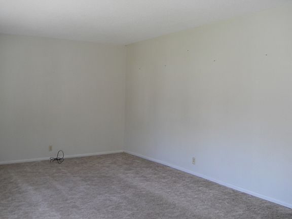 2nd image of 1404 Atkins Dr